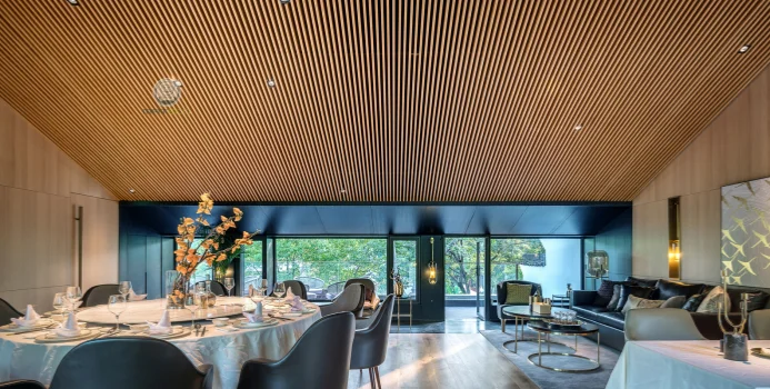 WPC wood slat ceiling in restaurant